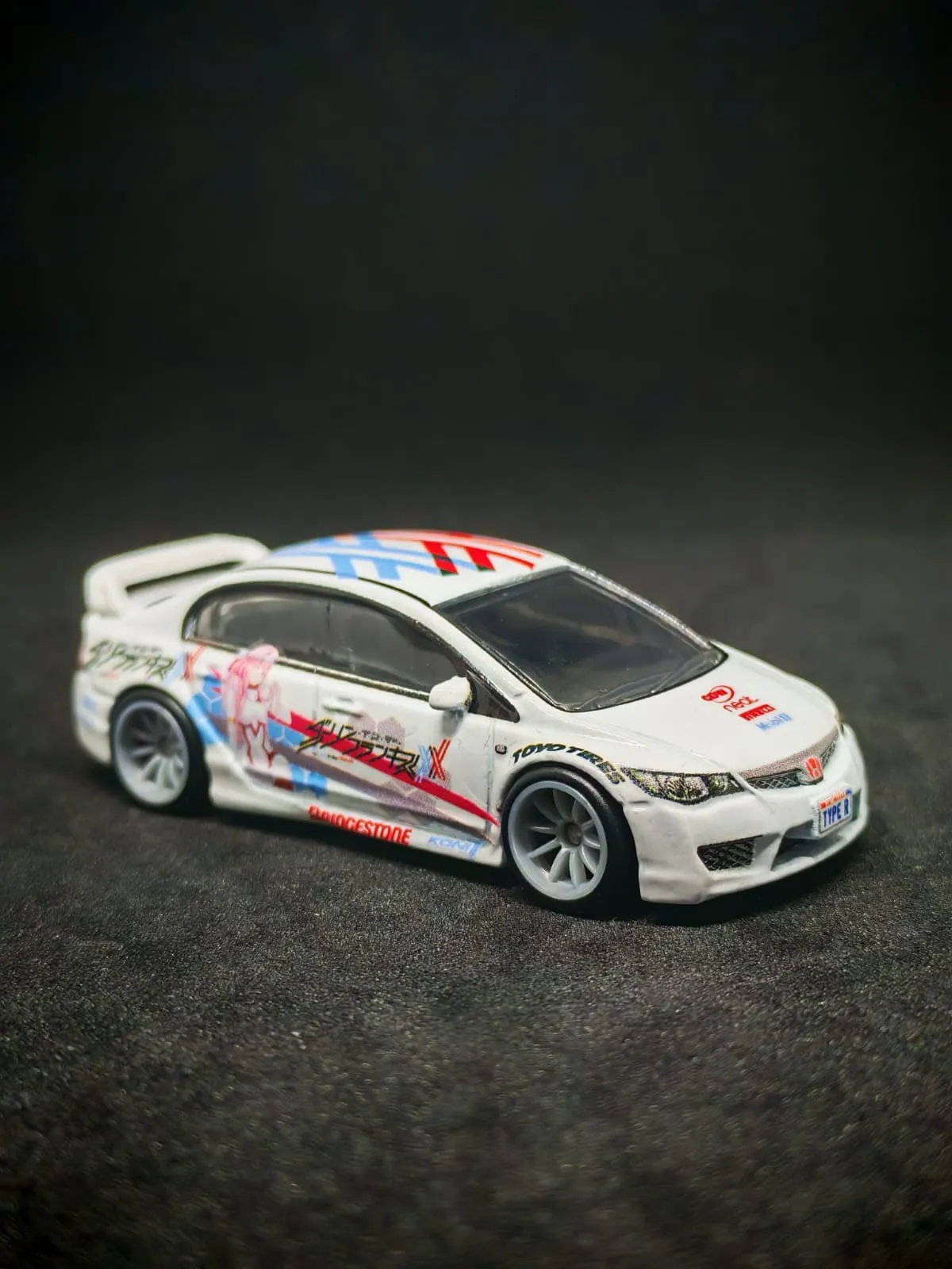 Zero Two (Eski) 1/64 Hotwheels custom decal uygulaması | Unicarts64