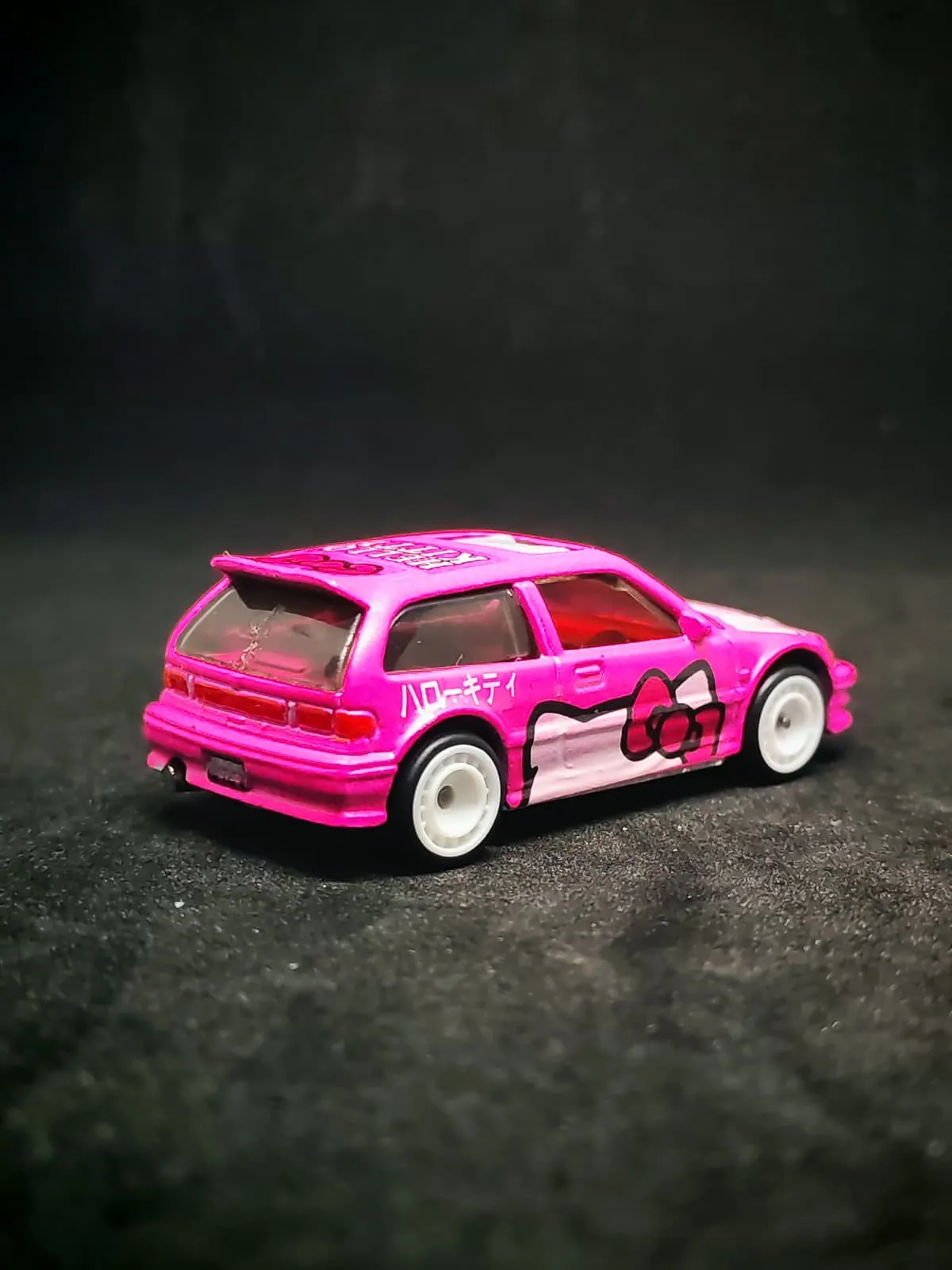 Hello Kitty Civic 1/64 custom decal uygulama görseli 3 | Unicarts64
