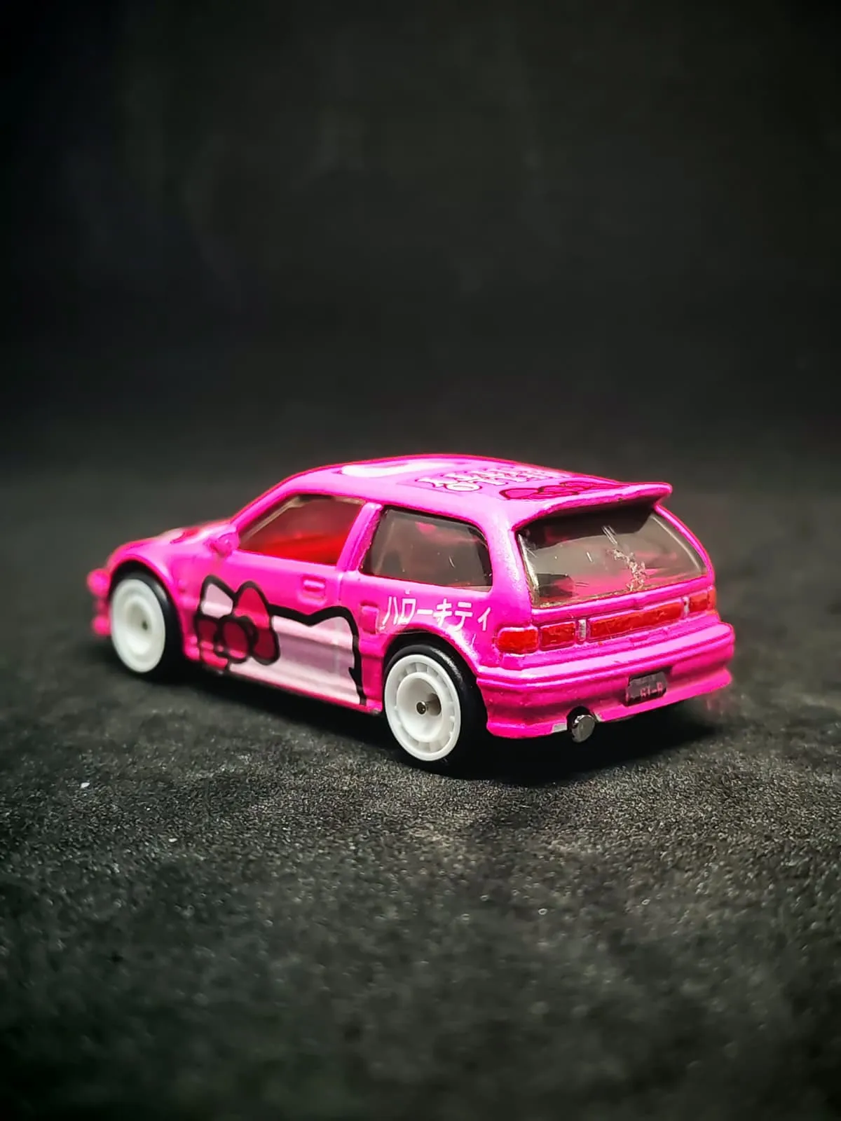 Hello Kitty Civic 1/64 custom decal uygulama görseli 4 | Unicarts64