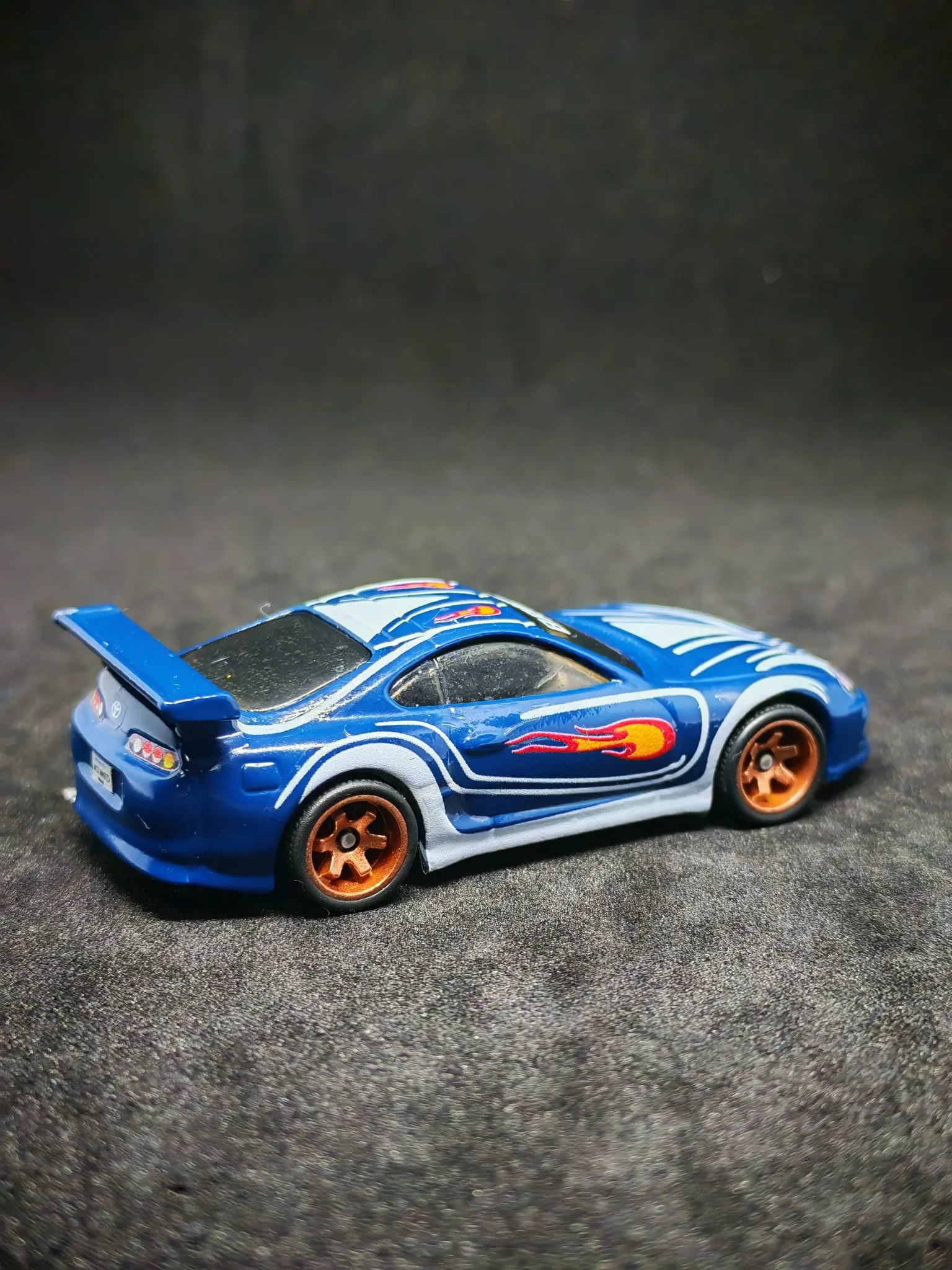 Blacklist Supra 1/64 custom decal uygulama görseli 8 | Unicarts64