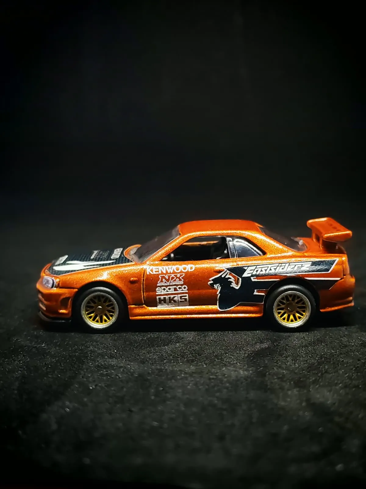 Eddie's GTR 1/64 custom decal uygulama görseli 4 | Unicarts64