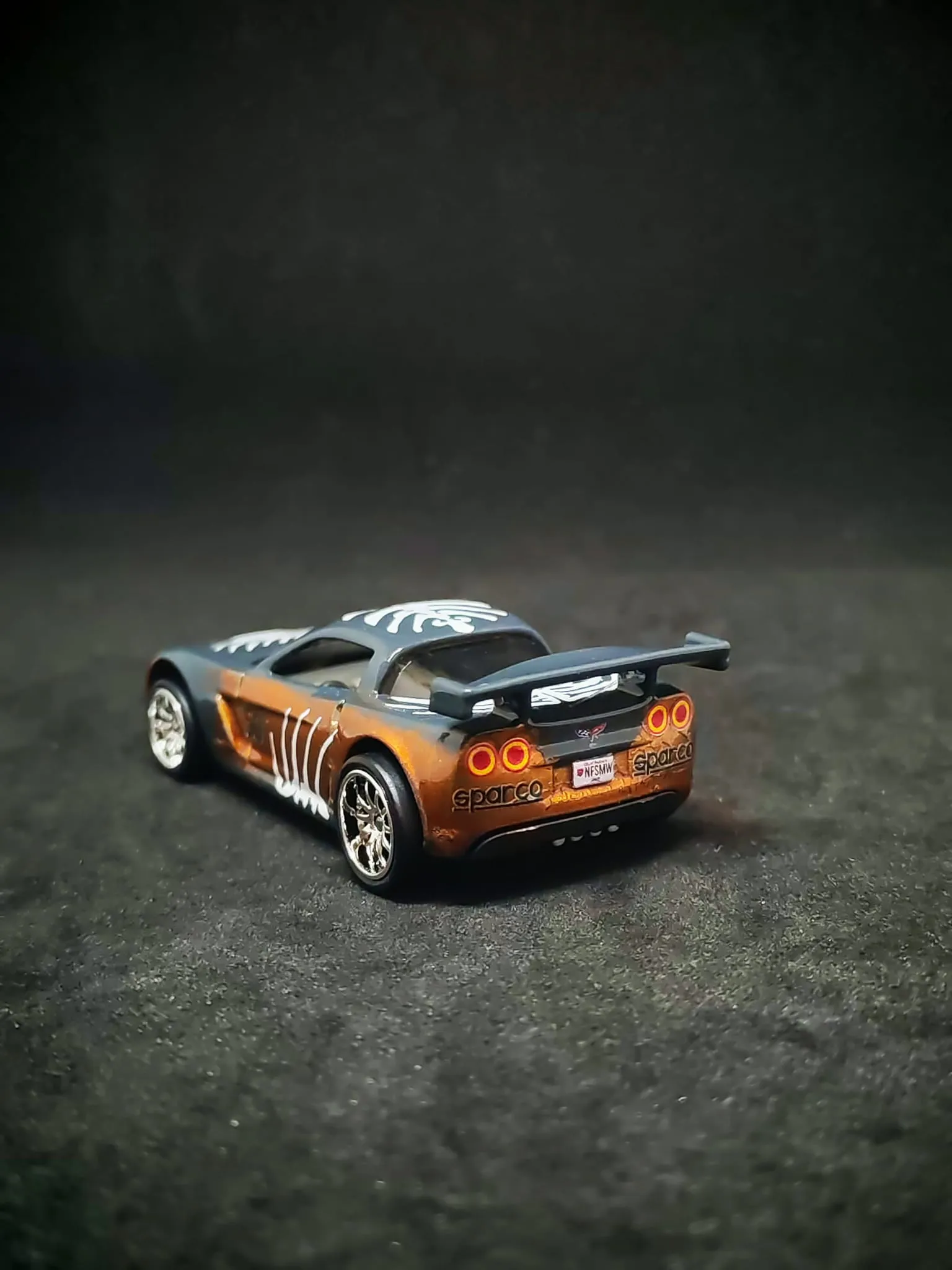 Blacklist Corvette 1/64 custom decal uygulama görseli 5 | Unicarts64
