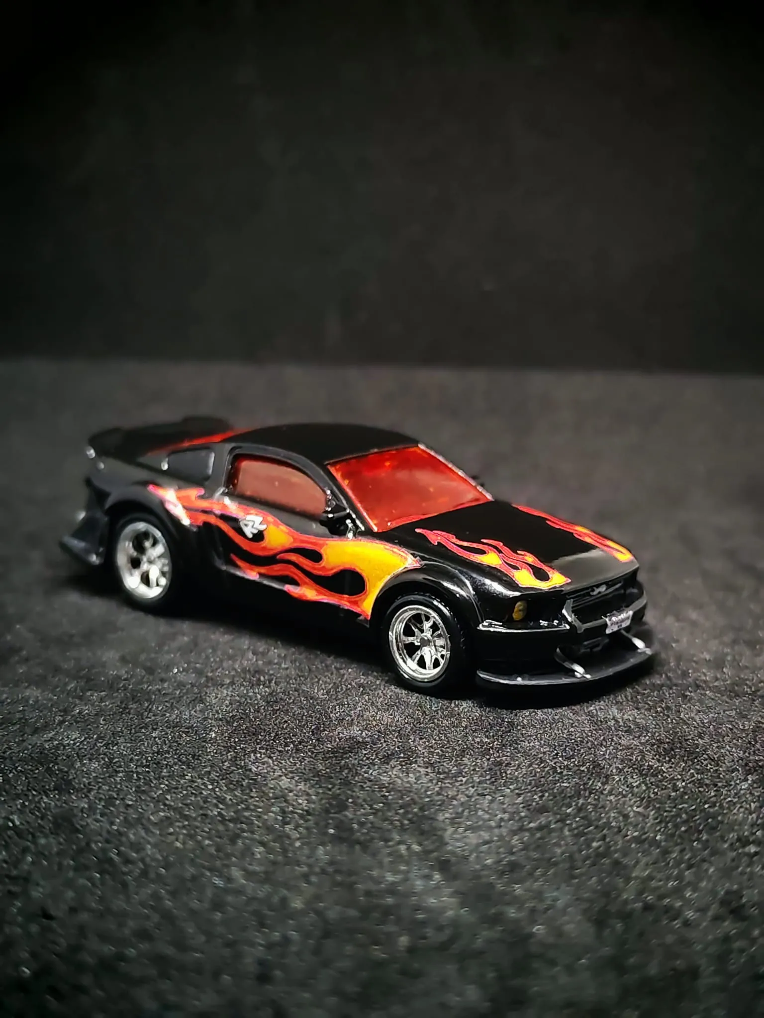Razor Mustang 1/64 Hotwheels custom decal uygulaması | Unicarts64
