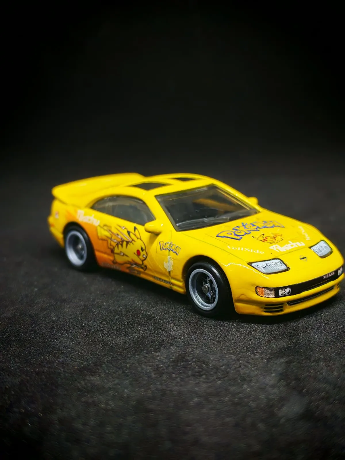 Pikachu 1/64 Hotwheels custom decal uygulaması | Unicarts64