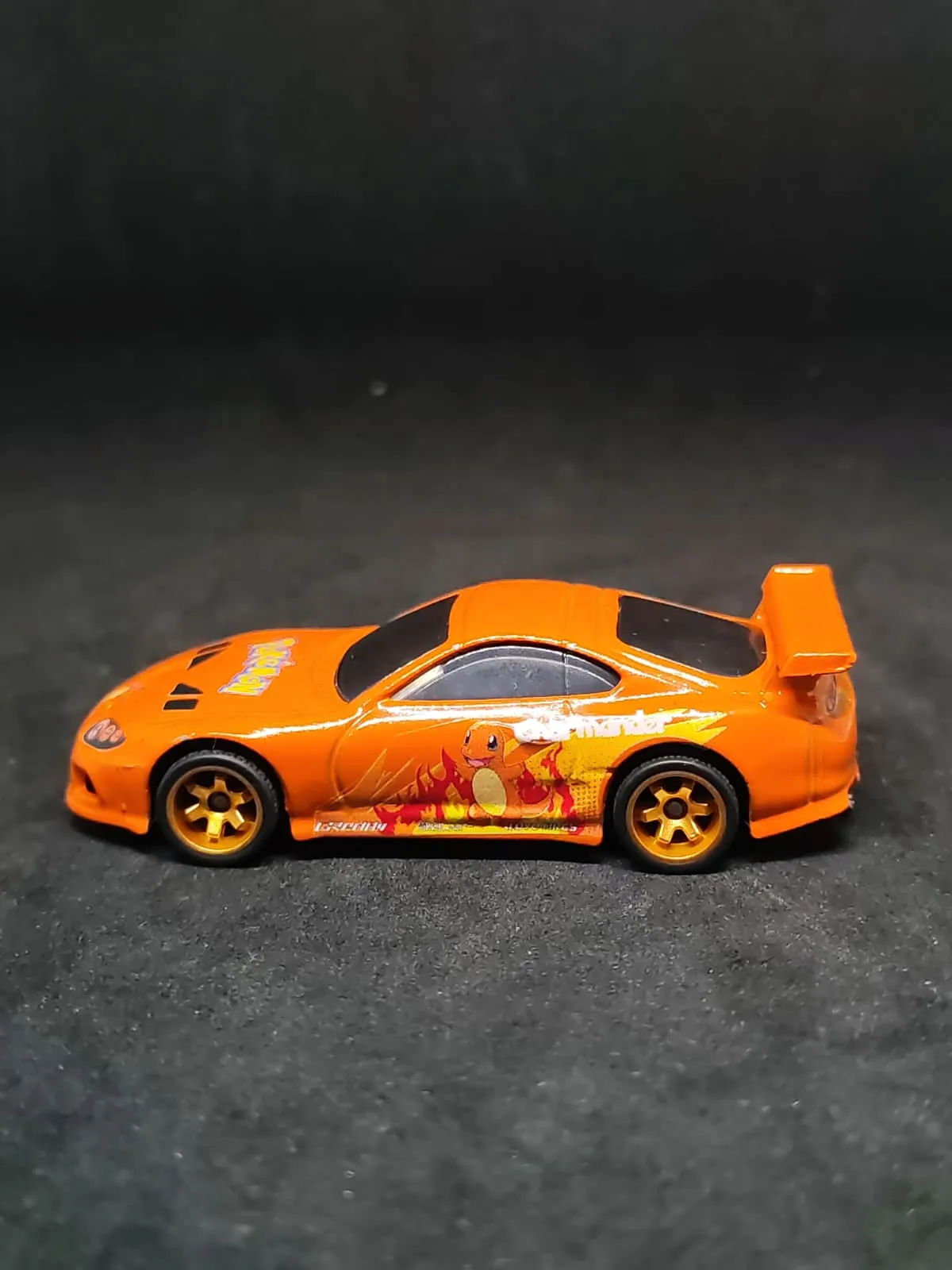 Charmander 1/64 custom decal uygulama görseli 2 | Unicarts64
