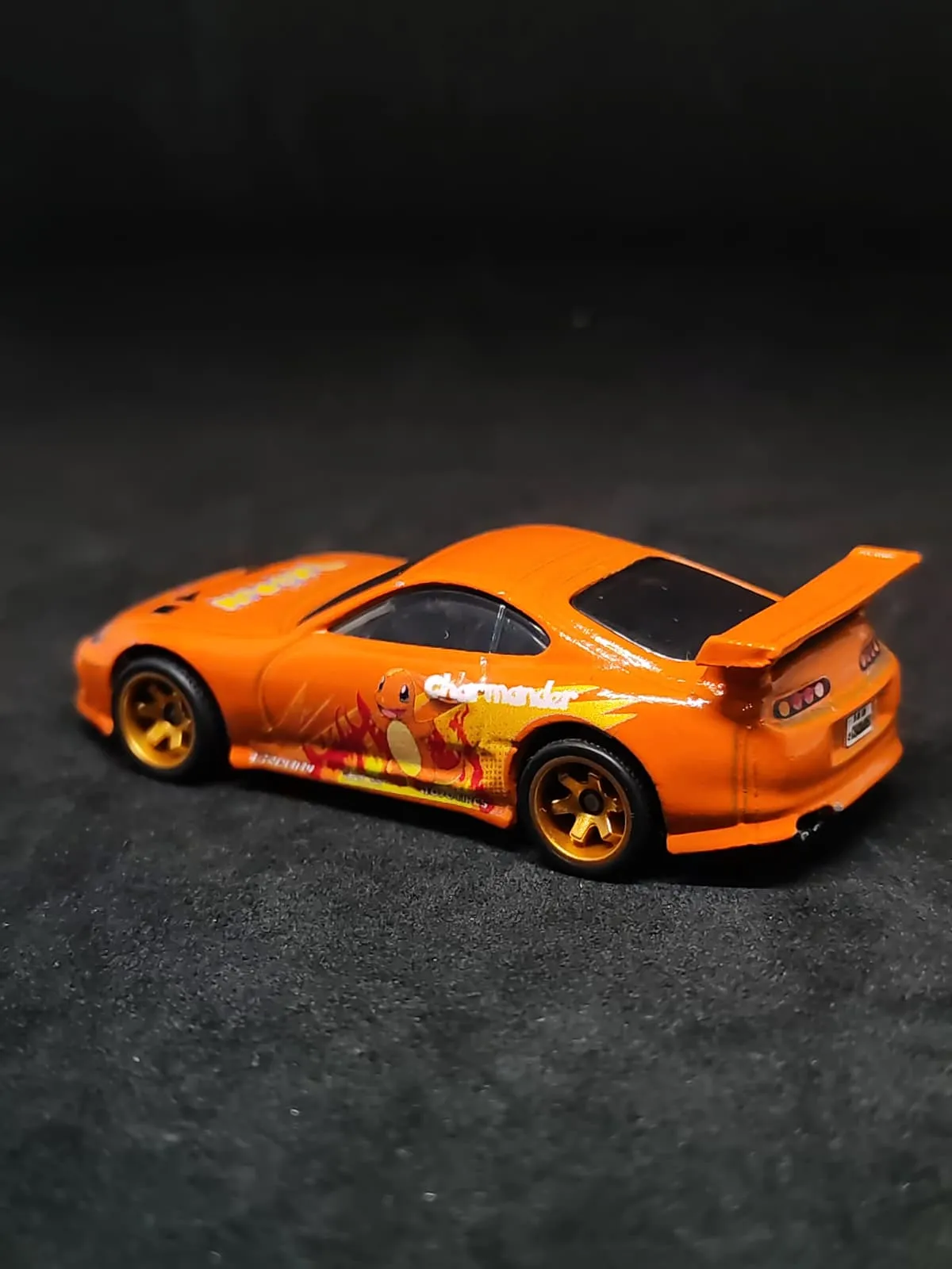 Charmander 1/64 custom decal uygulama görseli 5 | Unicarts64
