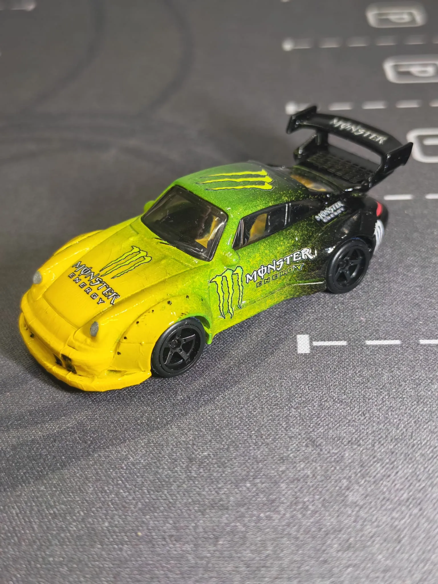 Monster Energy Porsche 1/64 Hotwheels custom | Unicarts64