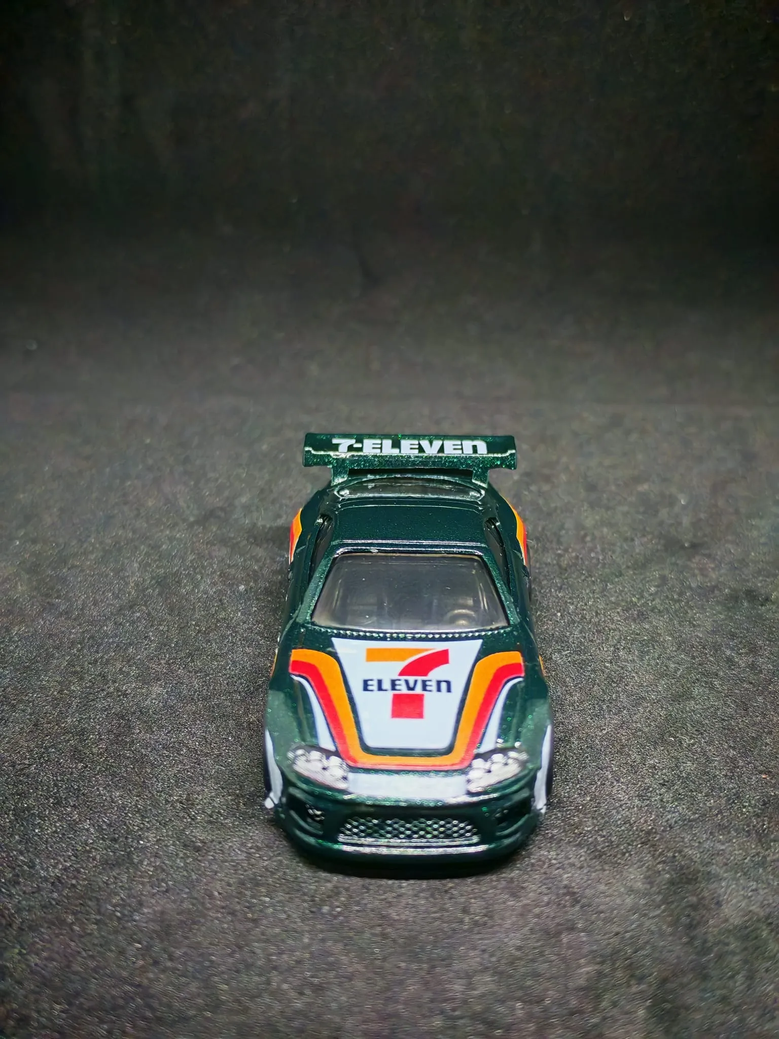 7Eleven Supra 1/64 custom decal uygulama görseli 5 | Unicarts64