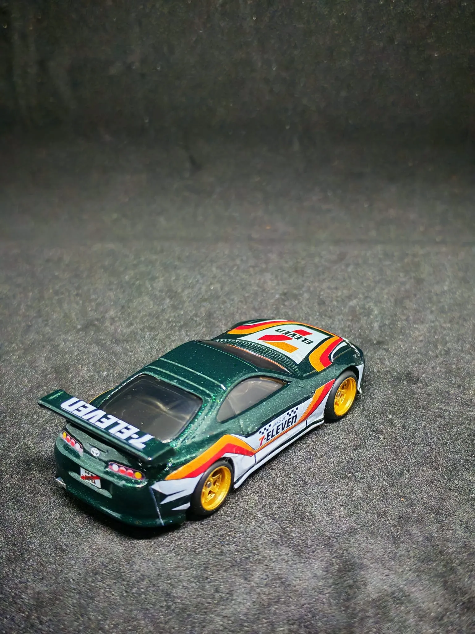 7Eleven Supra 1/64 custom decal uygulama görseli 7 | Unicarts64