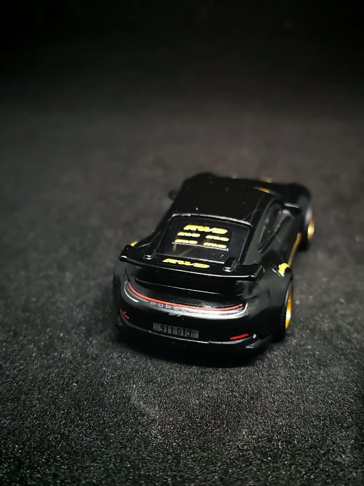 RWB Gold 1/64 custom decal uygulama görseli 4 | Unicarts64