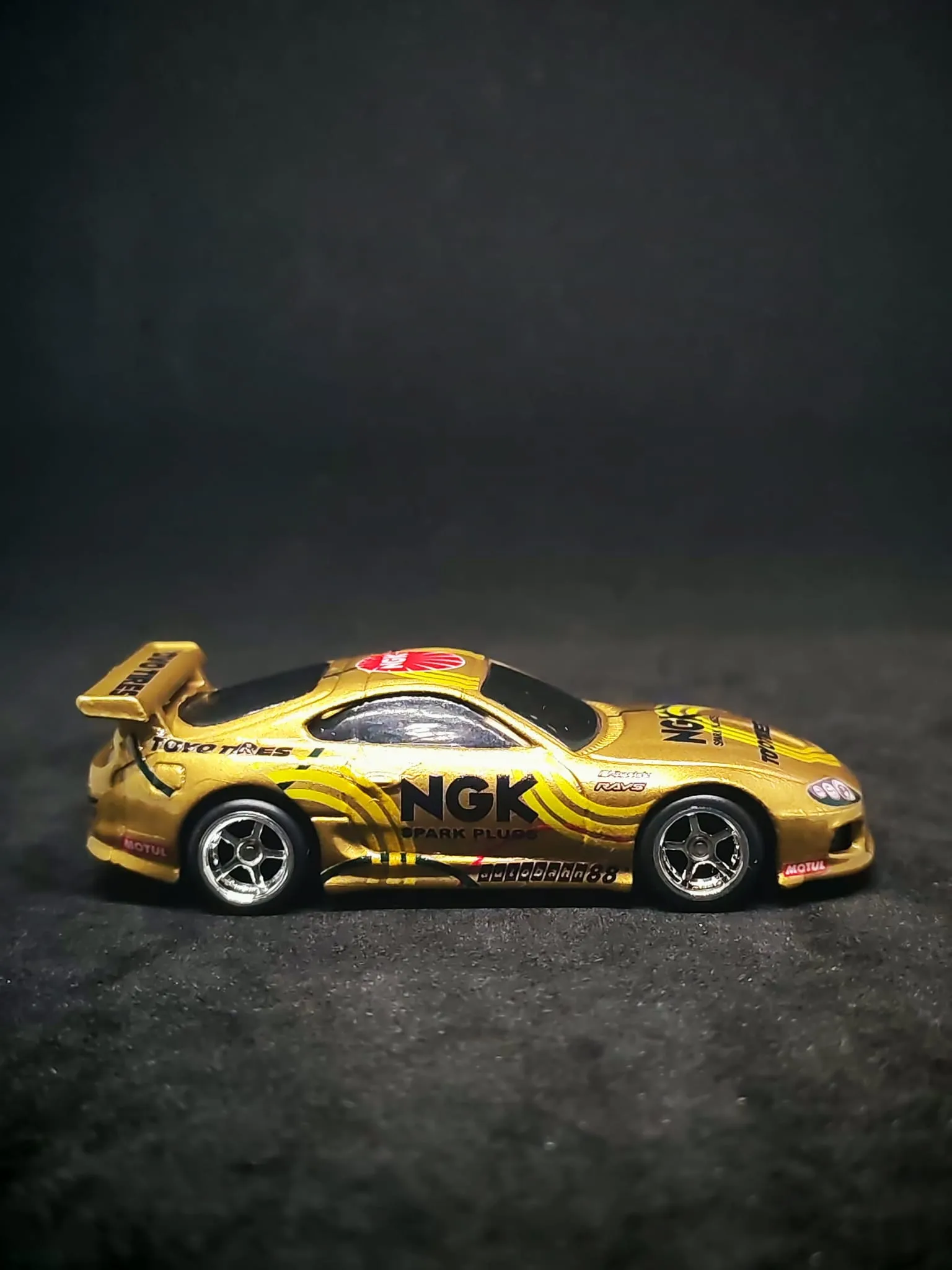 NGK Supra 1/64 custom decal uygulama görseli 7 | Unicarts64