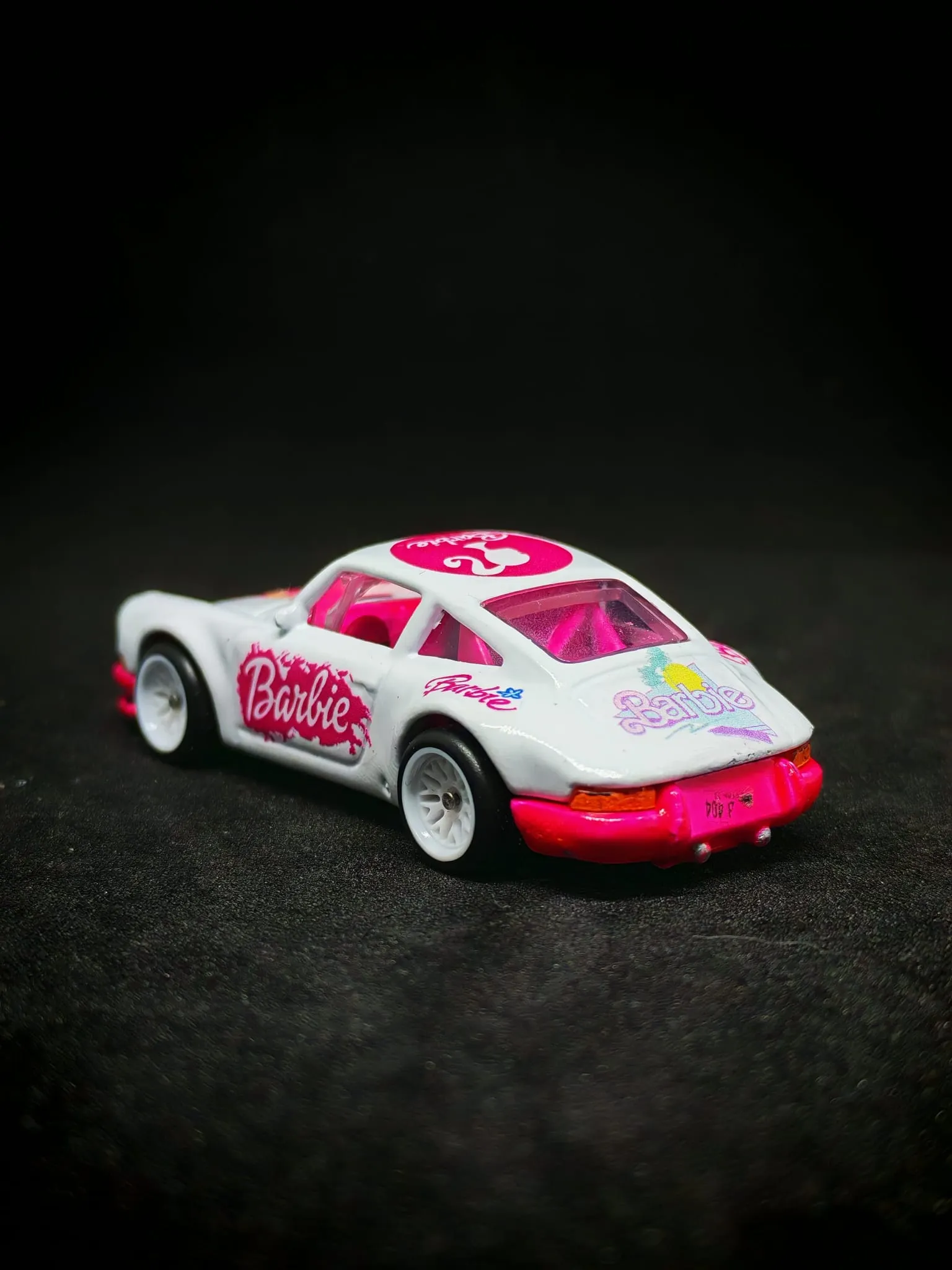 Barbie (Eski) 1/64 custom decal uygulama görseli 3 | Unicarts64