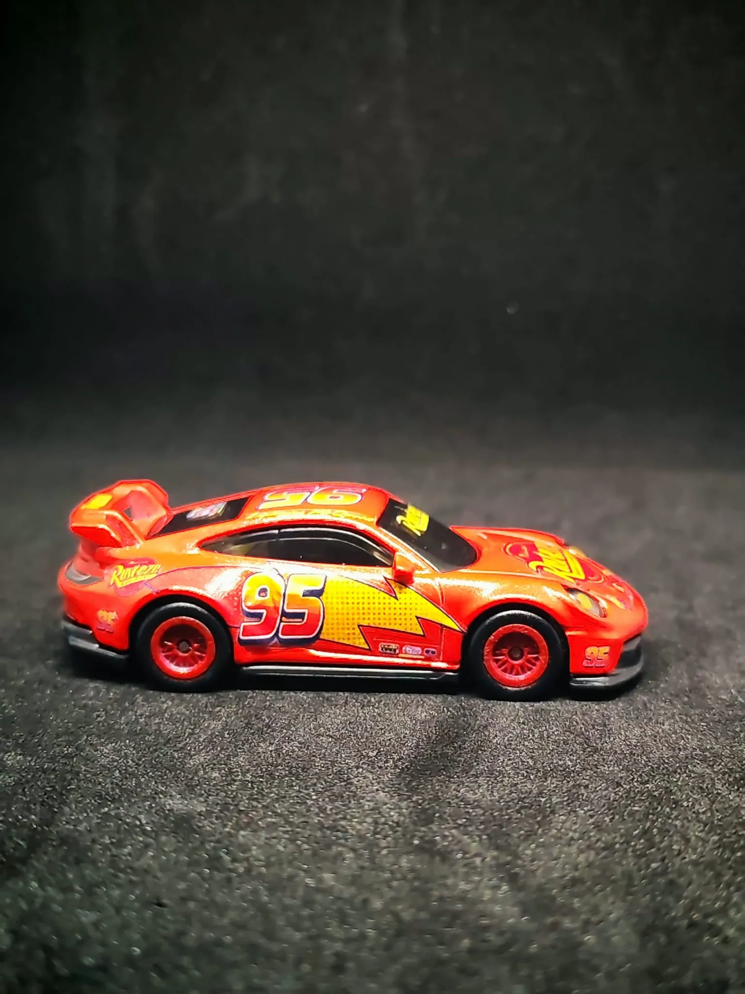 McQueen (eski) 1/64 custom decal uygulama görseli 4 | Unicarts64