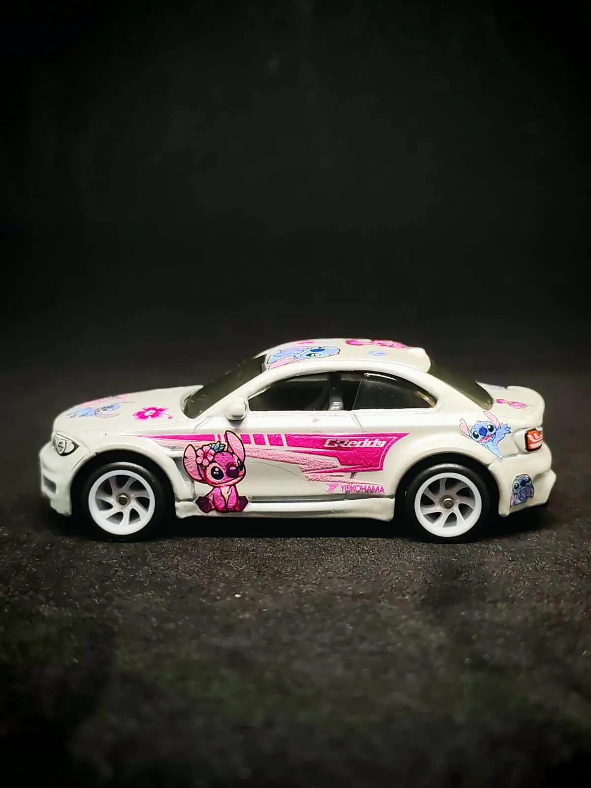 Stitch (Eski) 1/64 custom decal uygulama görseli 2 | Unicarts64